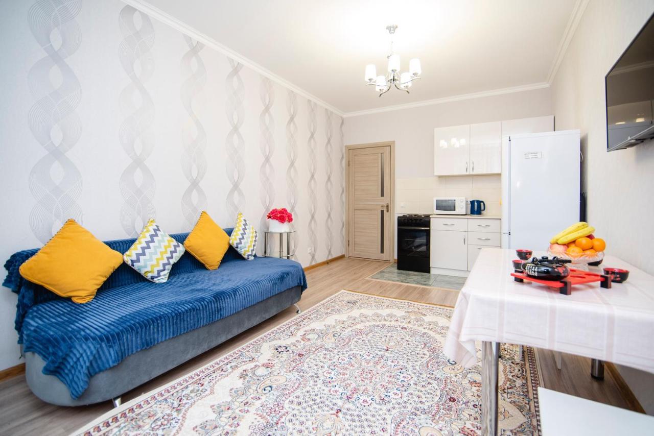 Apartment Zodiak Almaty Ngoại thất bức ảnh