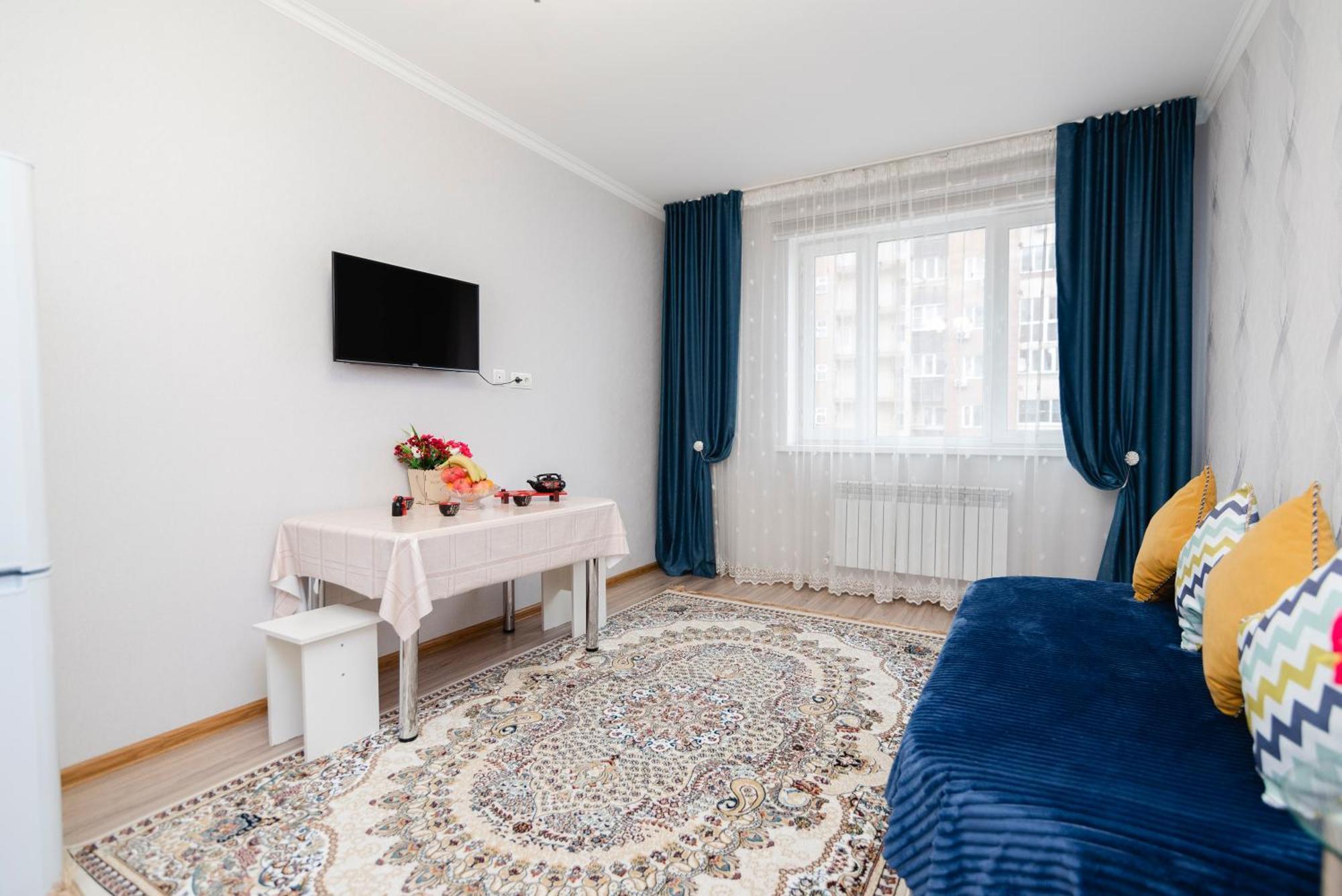 Apartment Zodiak Almaty Ngoại thất bức ảnh